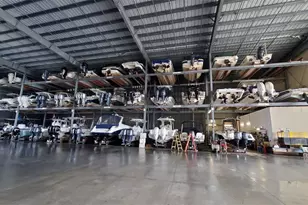 570 Blackburn Point Rd, Osprey, FL 34229 - Photo 4