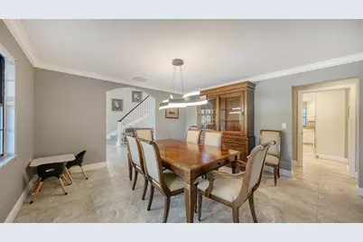 3783 Beneva Oaks Boulevard, Sarasota, FL 34238 - Photo 10