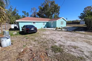 2839 Olympic St, Sarasota, FL 34231 - Photo 4