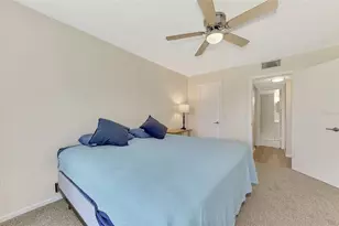 102 Capri Isles Blvd, Venice, FL 34292 - Photo 24