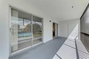 102 Capri Isles Blvd, Venice, FL 34292 - Photo 32