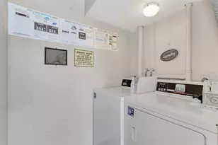 102 Capri Isles Blvd, Venice, FL 34292 - Photo 34