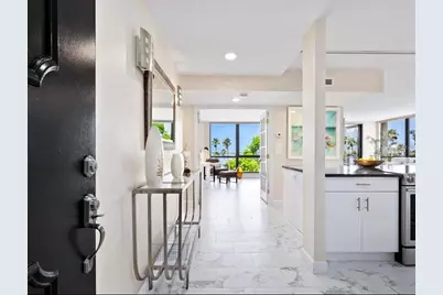 707 S Gulfstream Avenue #301, Sarasota, FL 34236 - Photo 4