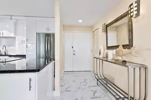 707 S Gulfstream Ave, Sarasota, FL 34236 - Photo 8