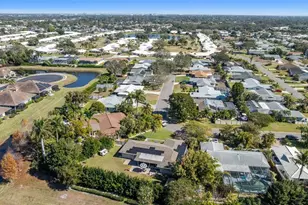 1306 70th St W, Bradenton, FL 34209 - Photo 4