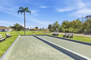 12538 SW Kingsway Cir, Lake Suzy, FL 34269 - Photo 32