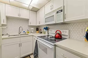 244 Saint Augustine Ave, Venice, FL 34285 - Photo 10