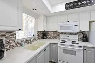 3563 Lake Bayshore Dr, Bradenton, FL 34205 - Photo 14