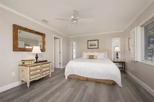 548 Gunwale Ln, Longboat Key, FL 34228 - Photo 22