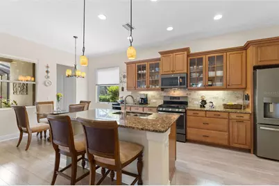 6343 Laurel Wood Run, Sarasota, FL 34243 - Photo 12