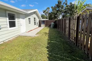 2105 N Allendale Ave, Sarasota, FL 34234 - Photo 12