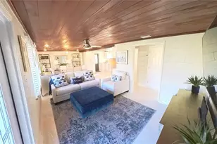 511 Dona Dr, Nokomis, FL 34275 - Photo 8