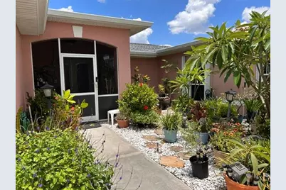 134 Dartmouth Drive NW, Port Charlotte, FL 33952 - Photo 4