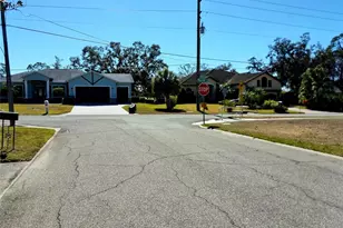 6624 Fairway Dr, Sarasota, FL 34243 - Photo 14