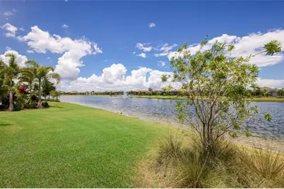 8249 Pavia Way, Lakewood Ranch, FL 34202 - Photo 18