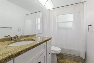 5223 Shadow Lawn Dr, Sarasota, FL 34242 - Photo 20