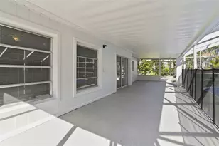 5223 Shadow Lawn Dr, Sarasota, FL 34242 - Photo 22
