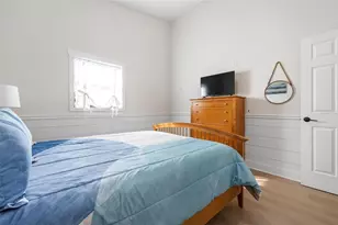 401 28th St, Holmes Beach, FL 34217 - Photo 30