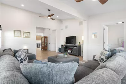 401 28th Street, Holmes Beach, FL 34217 - Photo 18