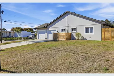 5247 Carmilfra Drive, Sarasota, FL 34231 - Photo 30