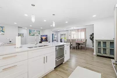 5247 Carmilfra Drive, Sarasota, FL 34231 - Photo 6