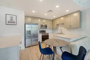 1709 N Tamiami Trl, Sarasota, FL 34234 - Photo 10