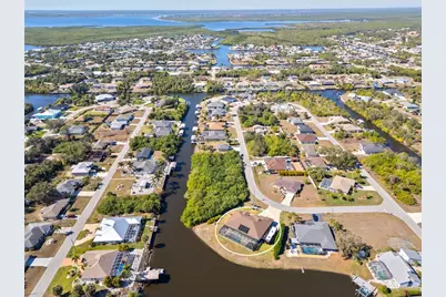 17220 Pheasant Circle, Port Charlotte, FL 33948 - Photo 4