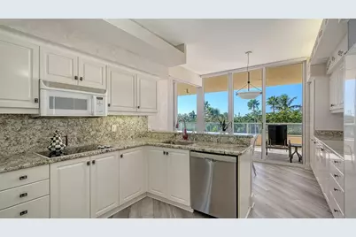 3030 Grand Bay Boulevard #323, Longboat Key, FL 34228 - Photo 12