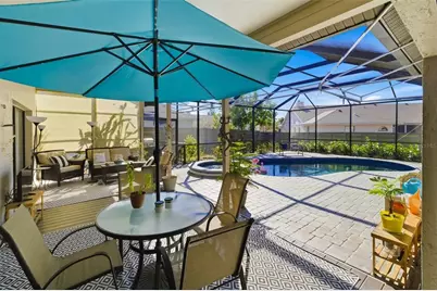 8072 Glenbrooke Lane, Sarasota, FL 34243 - Photo 6