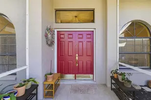 8072 Glenbrooke Ln, Sarasota, FL 34243 - Photo 14