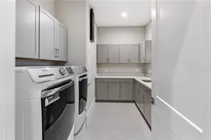 17014 Clearlake Ave, Lakewood Ranch, FL 34202 - Photo 70