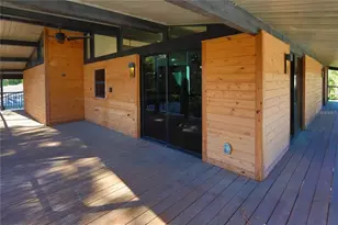 1942 New Hampshire Ave NE, Saint Petersburg, FL 33703 - Photo 28