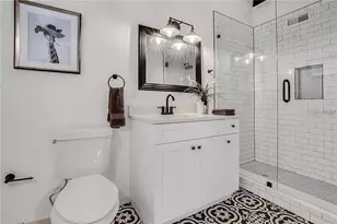 1942 New Hampshire Ave NE, Saint Petersburg, FL 33703 - Photo 20