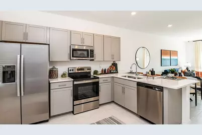 10600 Orbit Terrace, Sarasota, FL 34241 - Photo 6