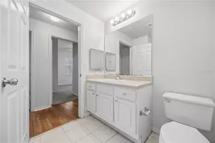 5721 Bentgrass Dr, Sarasota, FL 34235 - Photo 14