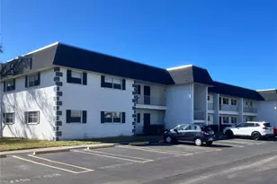 202 47th Ave Dr W, Bradenton, FL 34207 - Photo 2