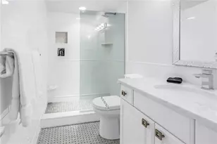 450 Beach Rd, Sarasota, FL 34242 - Photo 32