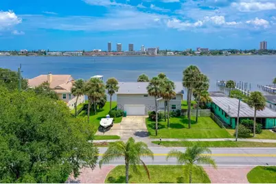 1633 Riverside Drive, Daytona Beach, FL 32117 - Photo 1