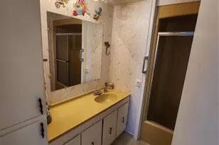 808 53rd Ave E, Bradenton, FL 34203 - Photo 18