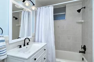 4350 Chatham Dr, Longboat Key, FL 34228 - Photo 20