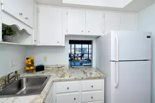 4350 Chatham Dr, Longboat Key, FL 34228 - Photo 16