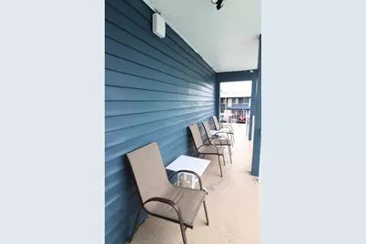 3001 Bee Ridge Road #113, Sarasota, FL 34239 - Photo 18