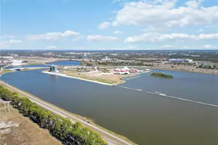 4076 Lyndhurst Ct, Sarasota, FL 34235 - Photo 62