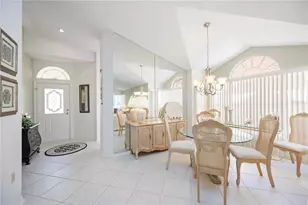 4076 Lyndhurst Ct, Sarasota, FL 34235 - Photo 10