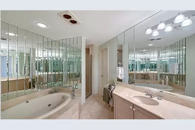 545 Sanctuary Drive #B305, Longboat Key, FL 34228 - Photo 30