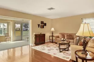 3262 Brockton Ln, Sarasota, FL 34239 - Photo 12