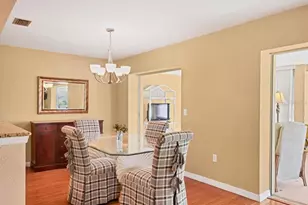 3262 Brockton Ln, Sarasota, FL 34239 - Photo 18