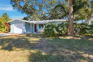 2213 Gladys St, Largo, FL 33774 - Photo 2