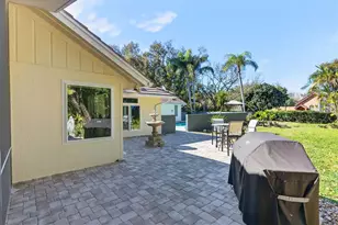 2392 Landings Cir, Bradenton, FL 34209 - Photo 54