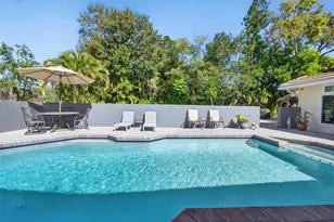 2392 Landings Cir, Bradenton, FL 34209 - Photo 60